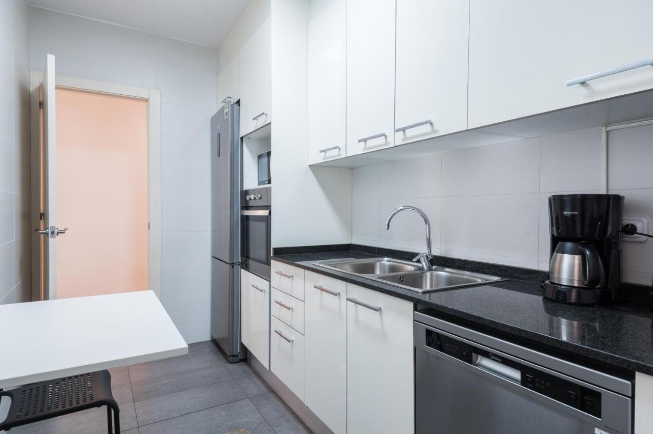 Ferienwohnung R&B Muntaner Barcelona Exterior foto