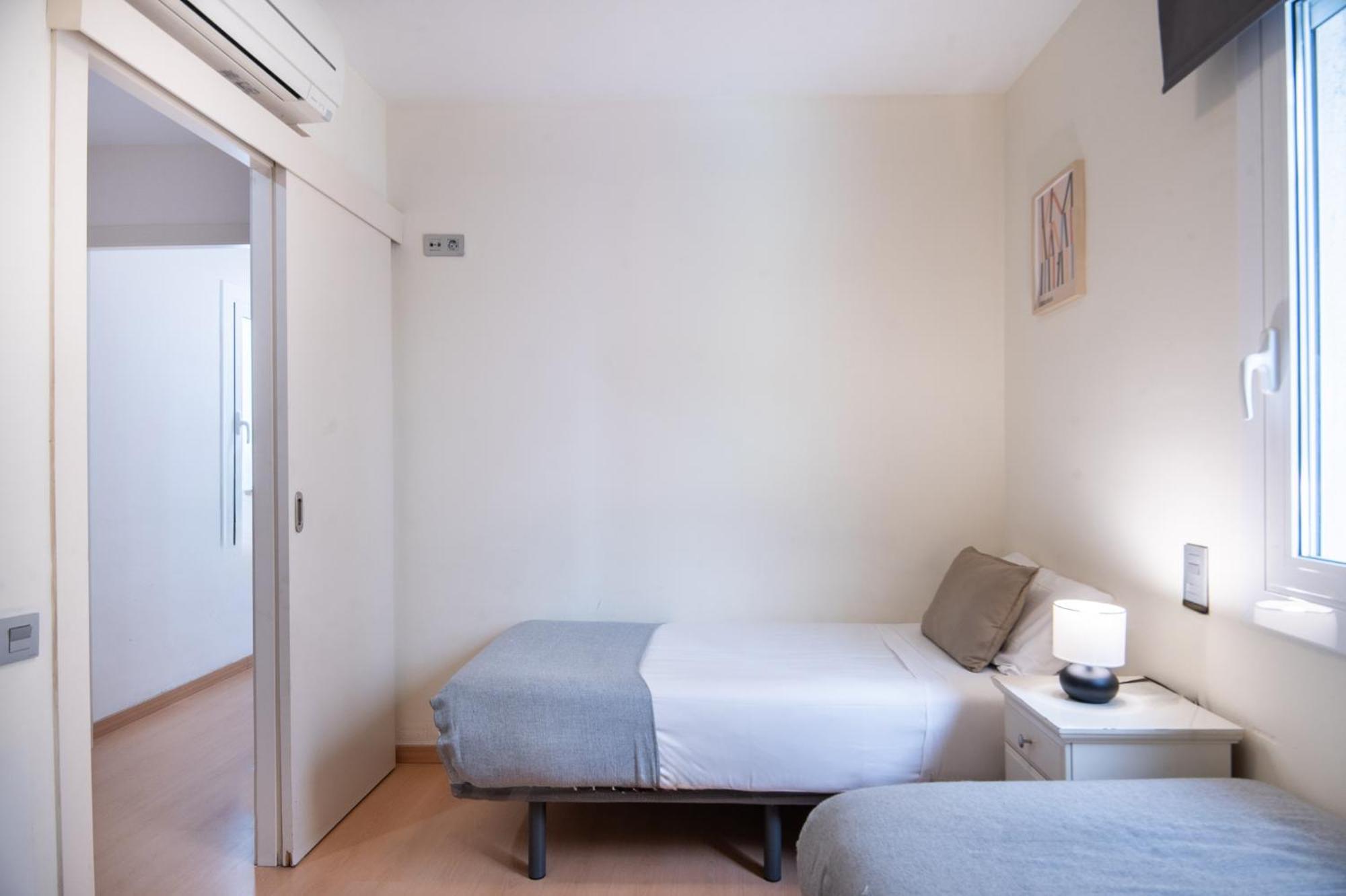 Ferienwohnung R&B Muntaner Barcelona Exterior foto